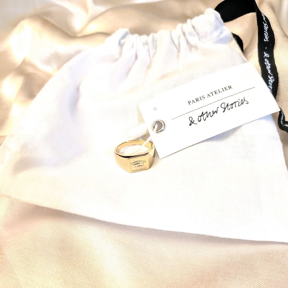 💍 Other Stories Crown Square Signet Ring 💍 - Picture 1 of 5